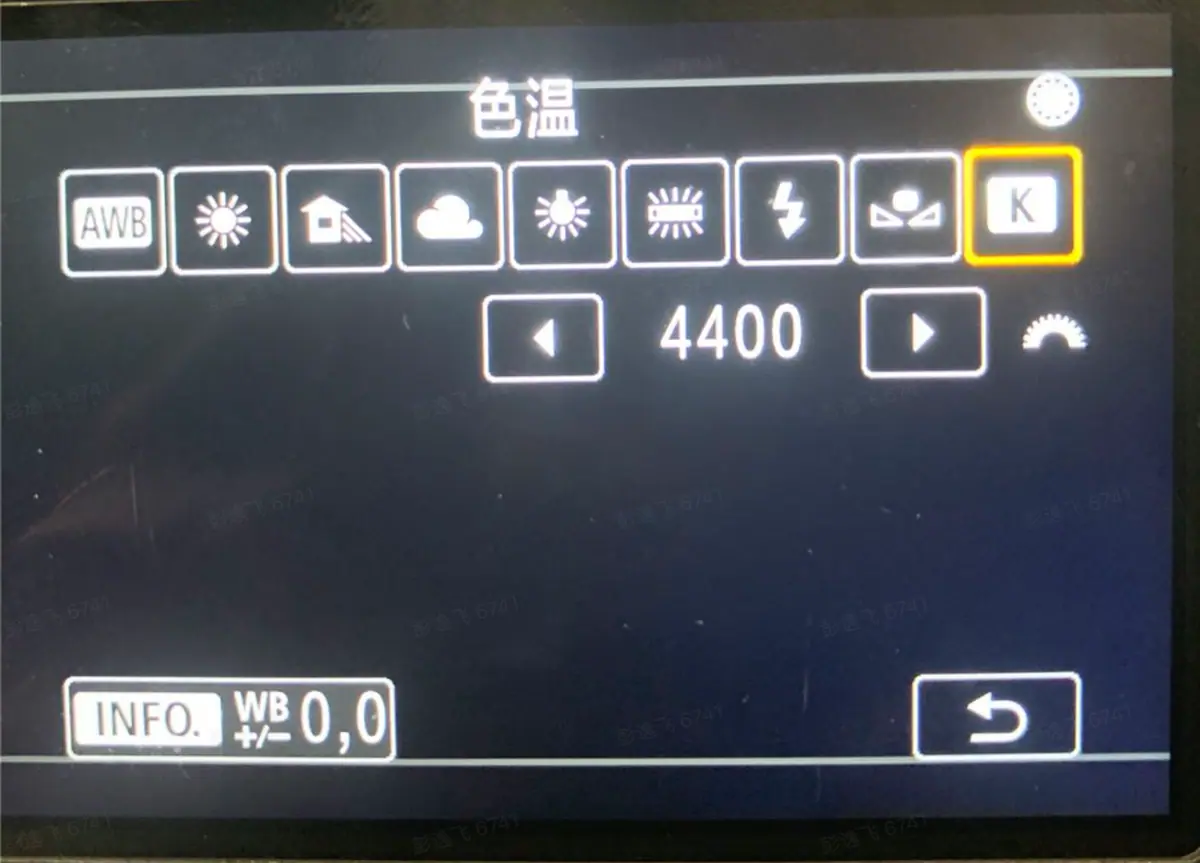 《「虚拟直播间」-素材使用注意事项》 （1）确认设备是否进行调配； 配图 3